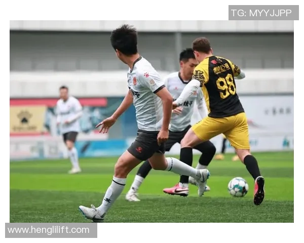 波尔图B队与甘马雷斯B队激战正酣期待精彩对决展现年轻球员风采